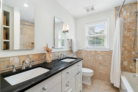 Tiny photo for 447 Ridge Avenue, Clarendon Hills, IL 60514 (MLS # 12730375)