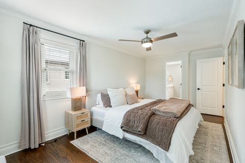 Tiny photo for 447 Ridge Avenue, Clarendon Hills, IL 60514 (MLS # 12730375)
