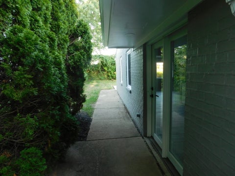 Tiny photo for 212 N Pinecrest Road, Bolingbrook, IL 60440 (MLS # 12752256)