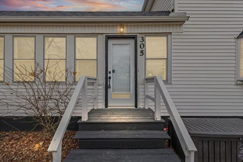 Tiny photo for 305 S OAK Street, Buckley, IL 60918 (MLS # 12578918)