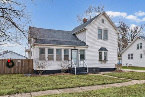 Tiny photo for 305 S OAK Street, Buckley, IL 60918 (MLS # 12578918)