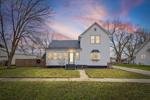Tiny photo for 305 S OAK Street, Buckley, IL 60918 (MLS # 12578918)