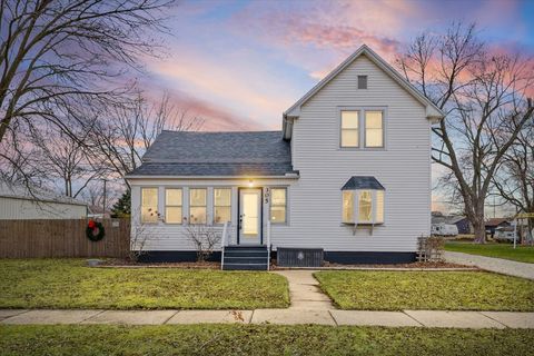 Photo of 305 S OAK Street, Buckley, IL 60918 (MLS # 12578918)