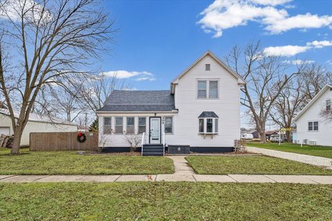 Tiny photo for 305 S OAK Street, Buckley, IL 60918 (MLS # 12578918)
