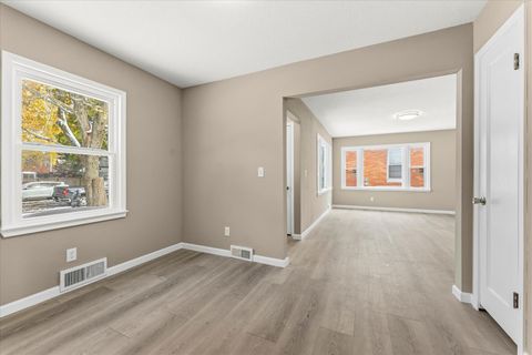 Tiny photo for 1407 W Clark Street, Champaign, IL 61821 (MLS # 12514956)