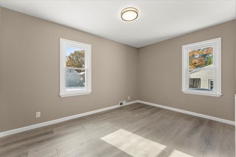 Tiny photo for 1407 W Clark Street, Champaign, IL 61821 (MLS # 12514956)