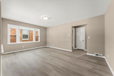 Tiny photo for 1407 W Clark Street, Champaign, IL 61821 (MLS # 12514956)