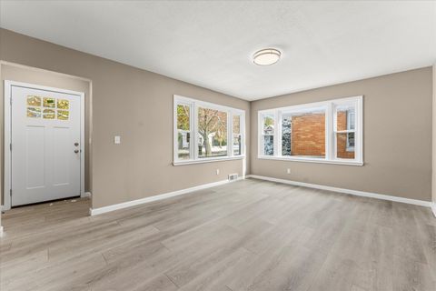 Tiny photo for 1407 W Clark Street, Champaign, IL 61821 (MLS # 12514956)