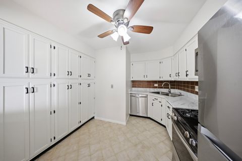 Tiny photo for 291 Gregory Street #6, Aurora, IL 60504 (MLS # 12505484)