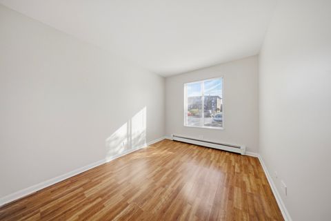 Tiny photo for 291 Gregory Street #6, Aurora, IL 60504 (MLS # 12505484)