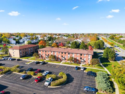 Tiny photo for 291 Gregory Street #6, Aurora, IL 60504 (MLS # 12505484)