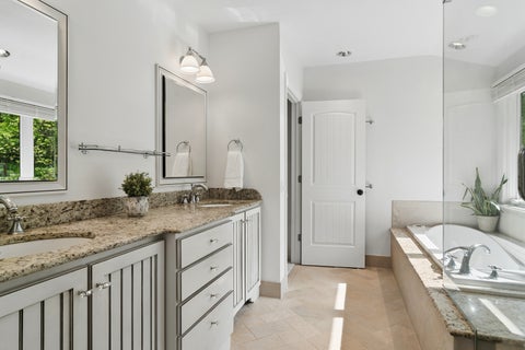 Tiny photo for 62 E Surrey Lane, Barrington Hills, IL 60010 (MLS # 12637748)