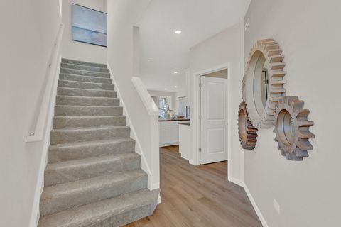 Tiny photo for 2258 Horseshoe Circle #09103, Naperville, IL 60564 (MLS # 12578274)