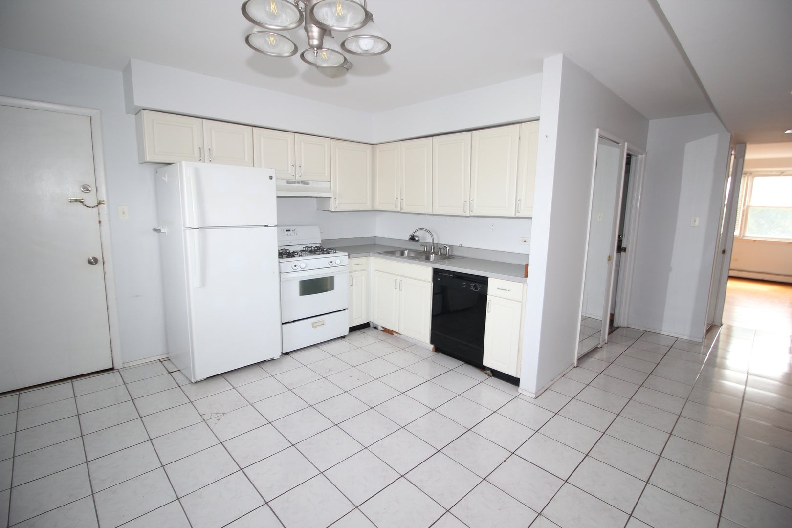 10741 S Pulaski Road 2C