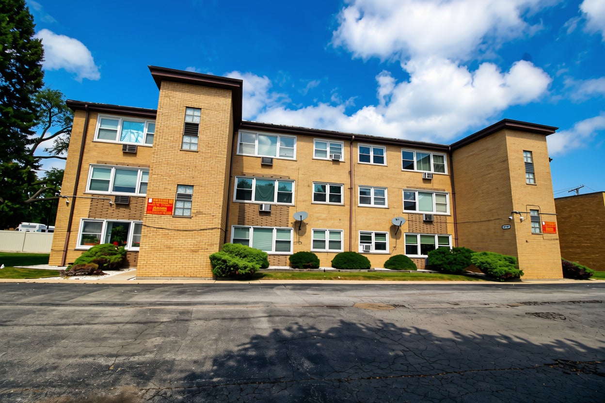 10741 S Pulaski Road 2C