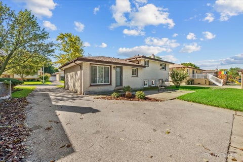 Tiny photo for 549 Forest Preserve Drive, Wood Dale, IL 60191 (MLS # 12765300)