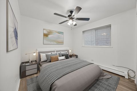 Tiny photo for 410 Wisconsin Avenue #503, Oak Park, IL 60302 (MLS # 12564968)