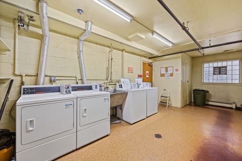 Tiny photo for 410 Wisconsin Avenue #503, Oak Park, IL 60302 (MLS # 12564968)