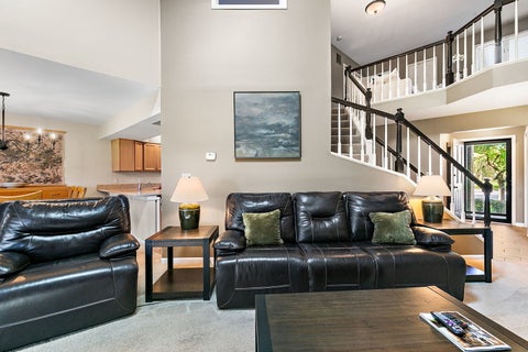 Tiny photo for 1606 Cypress Court, Hoffman Estates, IL 60169 (MLS # 12773922)