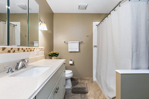 Tiny photo for 1606 Cypress Court, Hoffman Estates, IL 60169 (MLS # 12773922)