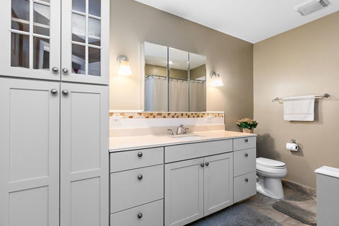 Tiny photo for 1606 Cypress Court, Hoffman Estates, IL 60169 (MLS # 12773922)