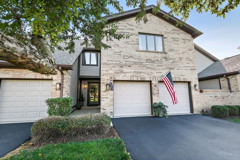 Photo of 1606 Cypress Court, Hoffman Estates, IL 60169 (MLS # 12773922)