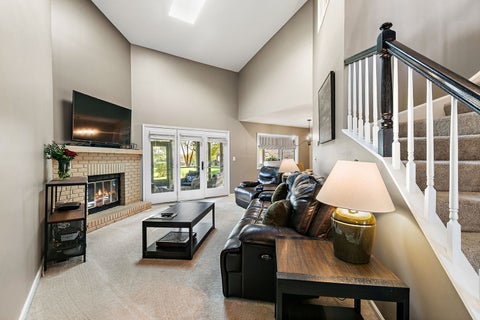 Tiny photo for 1606 Cypress Court, Hoffman Estates, IL 60169 (MLS # 12773922)