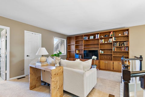 Tiny photo for 1606 Cypress Court, Hoffman Estates, IL 60169 (MLS # 12773922)