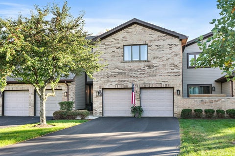Tiny photo for 1606 Cypress Court, Hoffman Estates, IL 60169 (MLS # 12773922)