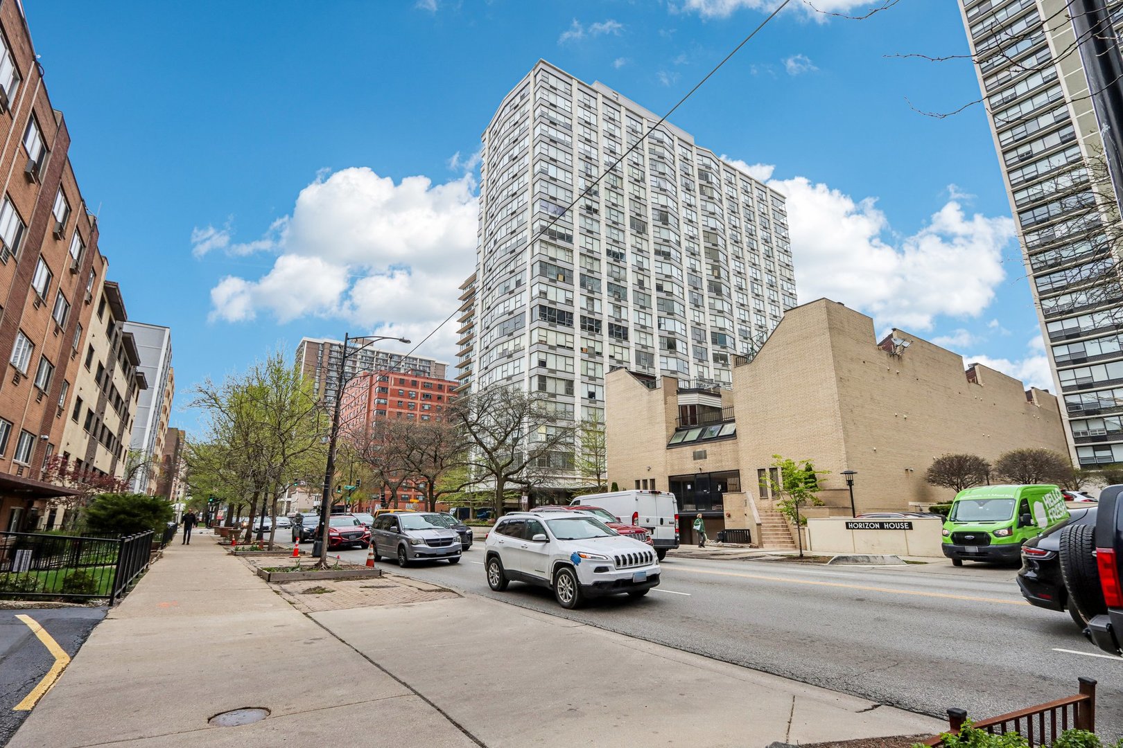 5757 N Sheridan Road 4G