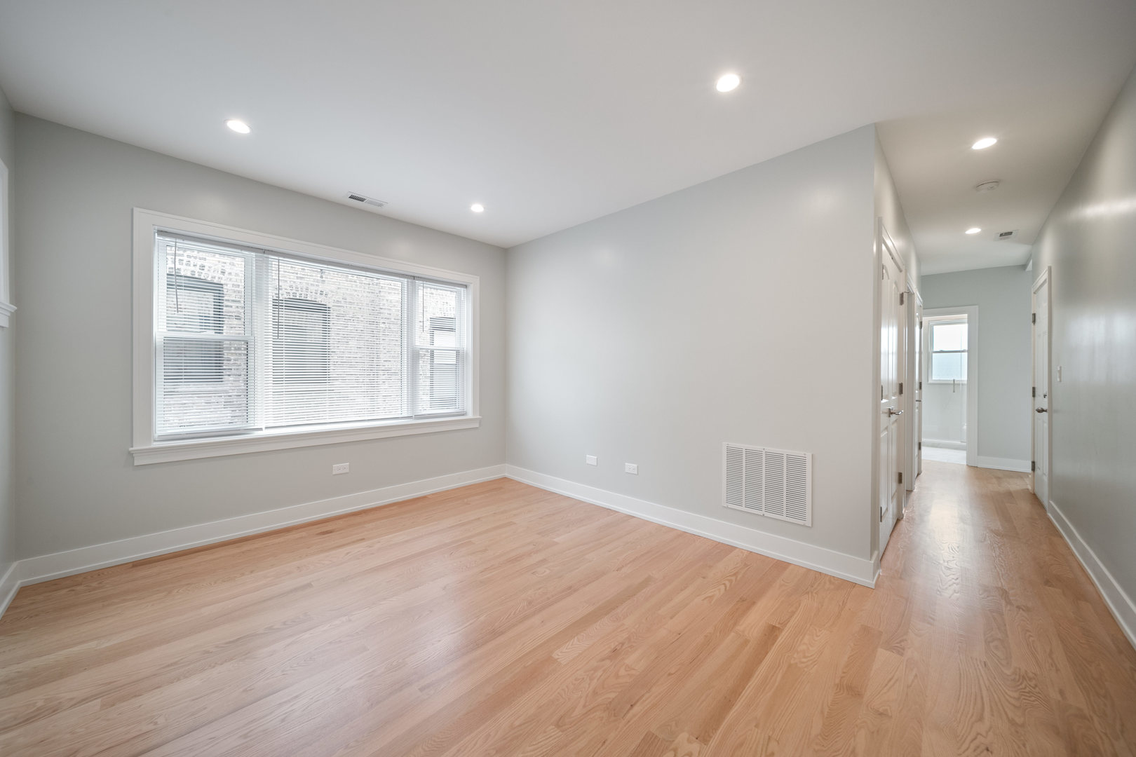 3014 N California Avenue 2RW