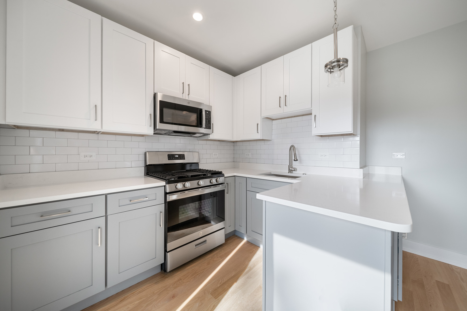 3014 N California Avenue 2RW