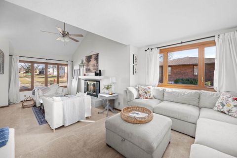 Tiny photo for 1037 Brookview Drive, Dewitt, IA 52742 (MLS # 100000673)