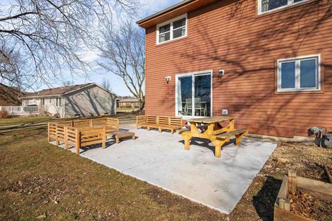 Tiny photo for 1037 Brookview Drive, Dewitt, IA 52742 (MLS # 100000673)