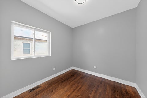 Tiny photo for 7625 S Clyde Avenue, Chicago, IL 60649 (MLS # 12791462)