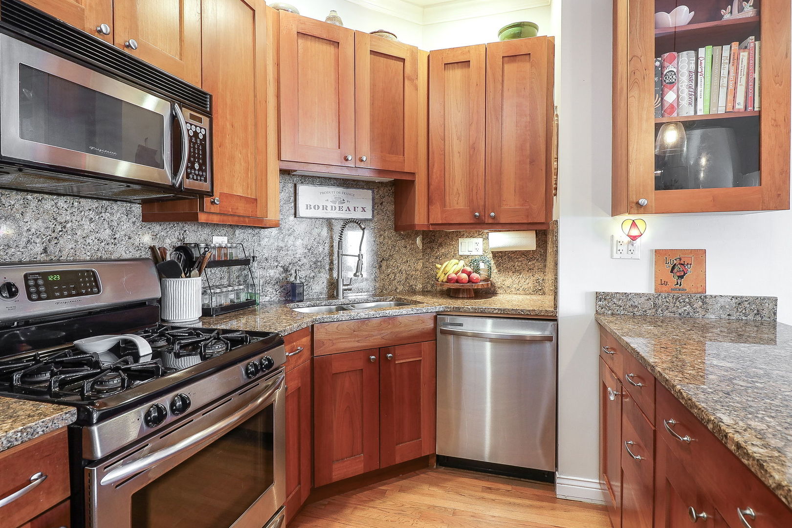 1355 W Washington Boulevard 4A