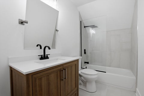 Tiny photo for 11436 S Yale Avenue, Chicago, IL 60628 (MLS # 12662091)