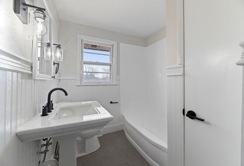 Tiny photo for 2100 Enoch Avenue, Zion, IL 60099 (MLS # 12590692)