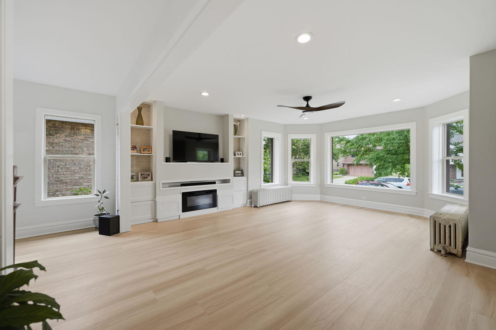 2638 Central Park Avenue