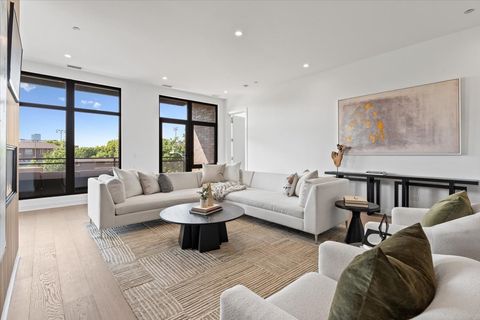 Tiny photo for 1340 W Chestnut Street #301, Chicago, IL 60642 (MLS # 12472455)