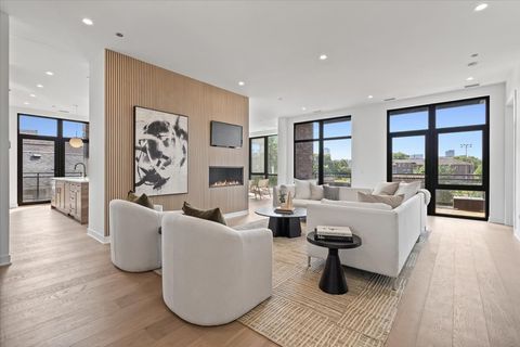 Tiny photo for 1340 W Chestnut Street #301, Chicago, IL 60642 (MLS # 12472455)