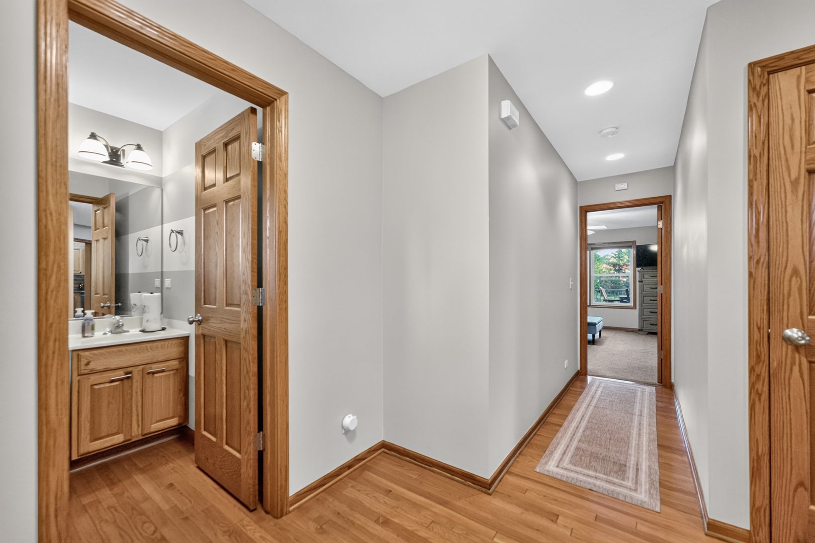 9 E South Avenue