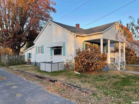 Tiny photo for 1202 E Parham Street, Marion, IL 62959 (MLS # QC4269420)