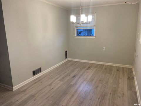 Tiny photo for 1202 E Parham Street, Marion, IL 62959 (MLS # QC4269420)