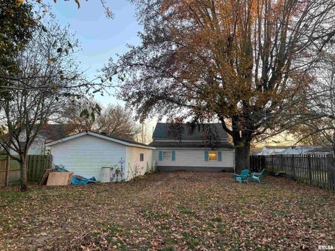 Tiny photo for 1202 E Parham Street, Marion, IL 62959 (MLS # QC4269420)