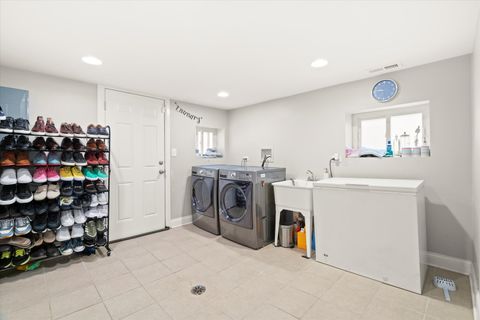 Tiny photo for 3036 N Luna Avenue, Chicago, IL 60641 (MLS # 12439825)