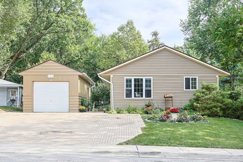 Photo of Carpentersville, IL 60110 (MLS # 12485711)
