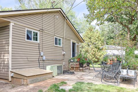 Tiny photo for Carpentersville, IL 60110 (MLS # 12485711)