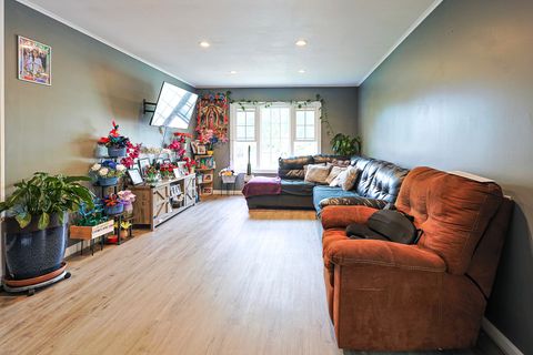 Tiny photo for Carpentersville, IL 60110 (MLS # 12485711)
