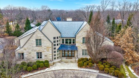 Photo of 2 Bridlewood Road, Northbrook, IL 60062 (MLS # 12568126)